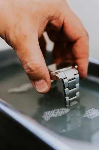 Gutschein Uhrbandreinigung